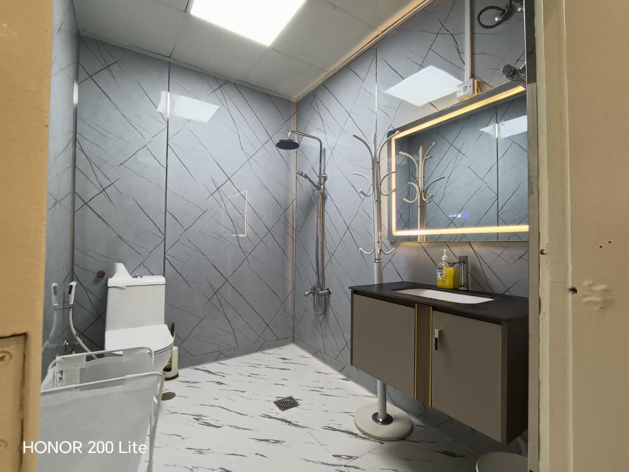 Guest house Cozy And Vibrant In Al Wasl #5 *